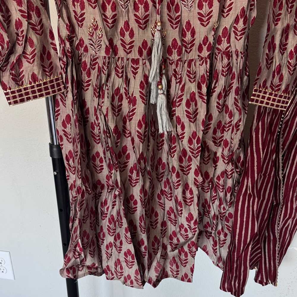 Beautiful maroon sharara set.. - Picture 4 of 4